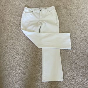 NWT White denim curvy, boot cut jeans